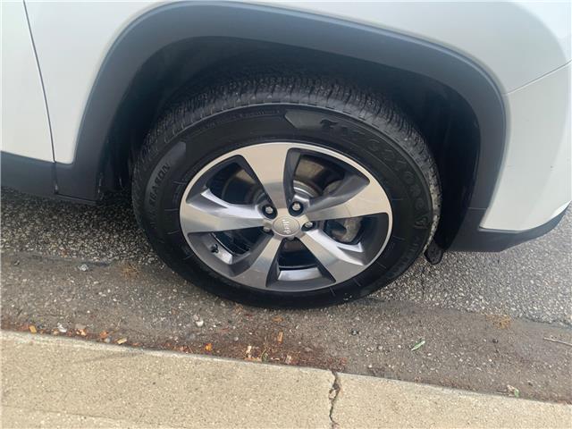 2019 Jeep Cherokee Limited (Stk: J483458) in Scarborough - Image 4 of 27