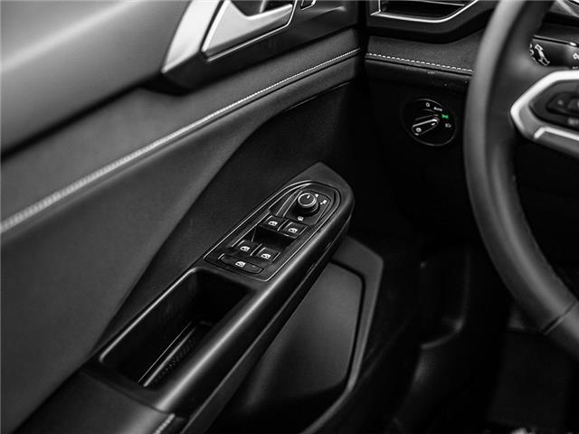2025 Volkswagen Taos Comfortline Black Edition (Stk: SS065588) in Vancouver - Image 14 of 19