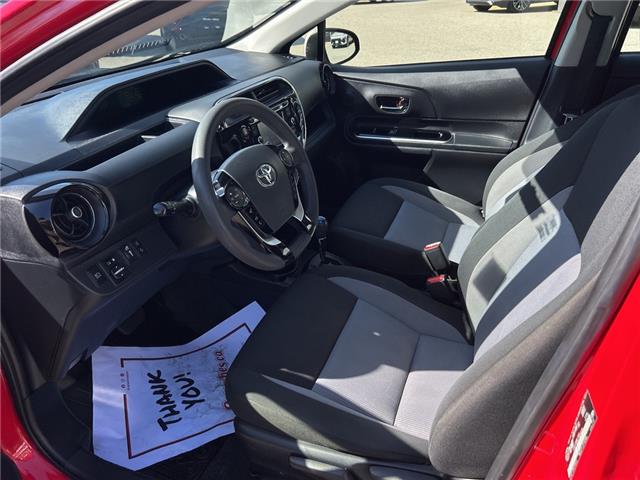 2018 Toyota Prius C  (Stk: P4885) in Surrey - Image 11 of 15