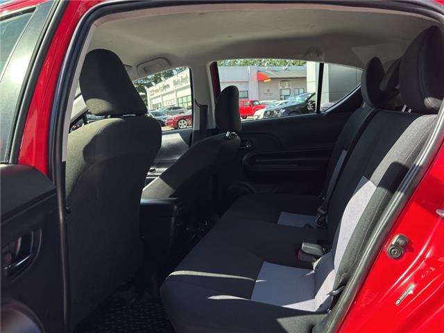 2018 Toyota Prius C  (Stk: P4885) in Surrey - Image 14 of 15