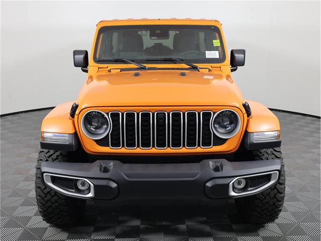 2025 Jeep Wrangler Sahara (Stk: 25J165) in Calgary - Image 2 of 20