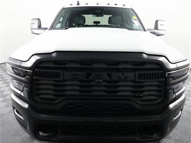 2026 RAM 5500 Chassis Tradesman/Big Horn (Stk: 26T031) in Calgary - Image 2 of 19