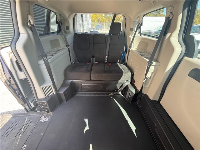 2017 Dodge Grand Caravan CVP/SXT (Stk: UM036) in London - Image 7 of 18 2017 Dodge Grand Caravan CVP/SXT (Stk: UM036) in London - Image 7 of 18