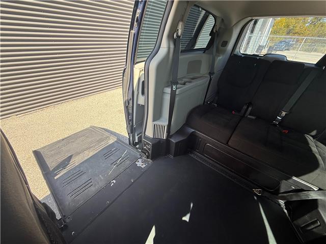 2017 Dodge Grand Caravan CVP/SXT (Stk: UM036) in London - Image 15 of 18 2017 Dodge Grand Caravan CVP/SXT (Stk: UM036) in London - Image 15 of 18