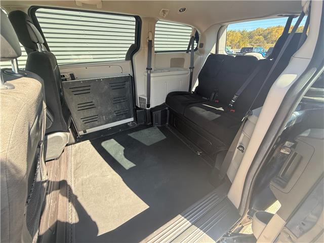 2017 Dodge Grand Caravan CVP/SXT (Stk: UM036) in London - Image 16 of 18 2017 Dodge Grand Caravan CVP/SXT (Stk: UM036) in London - Image 16 of 18