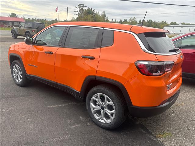 2026 Jeep Compass Sport (Stk: 26010) in Oak Bay - Image 4 of 8