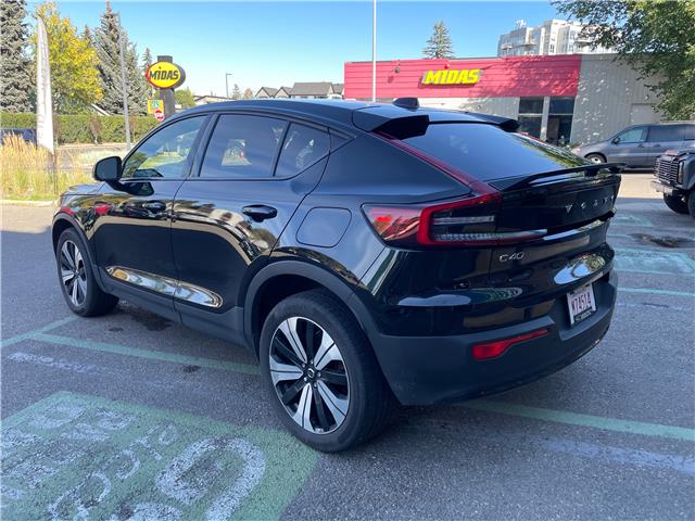 2023 Volvo C40 Recharge Pure Electric Twin Core (Stk: R-23VOCBLA2026) in Calgary - Image 3 of 12