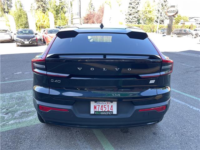 2023 Volvo C40 Recharge Pure Electric Twin Core (Stk: R-23VOCBLA2026) in Calgary - Image 4 of 12