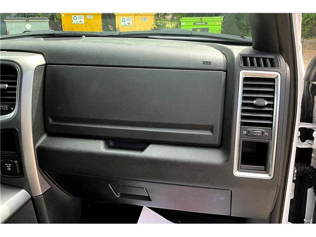 2024 RAM 1500 Classic Warlock (Stk: 24P7638A) in Cranbrook - Image 15 of 30