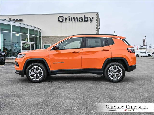 2026 Jeep Compass North (Stk: N26010) in Grimsby - Image 3 of 31