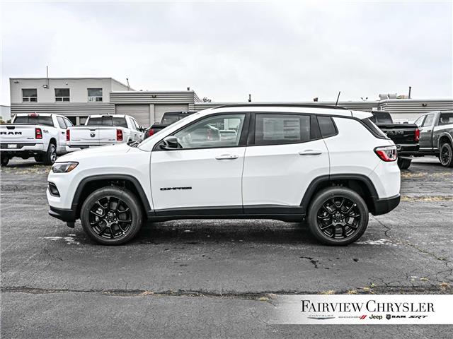 2026 Jeep Compass North (Stk: TT2456) in Burlington - Image 3 of 32