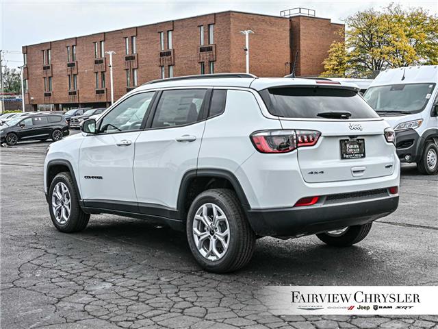 2026 Jeep Compass North (Stk: TT2457) in Burlington - Image 4 of 31
