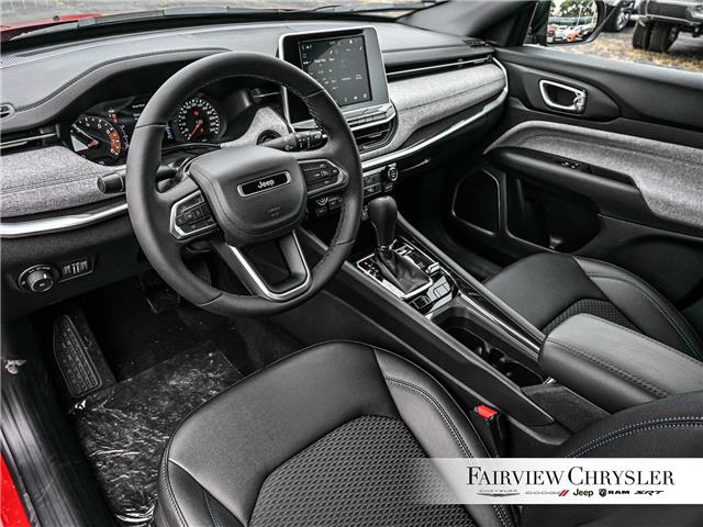 2026 Jeep Compass North (Stk: TT2454) in Burlington - Image 14 of 31