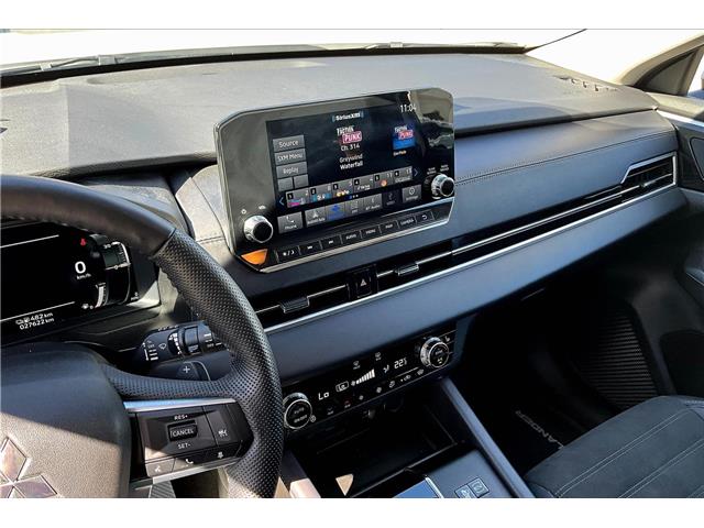 2024 Mitsubishi Outlander Plug-In Hybrid LE (Stk: 25P8647A) in Cranbrook - Image 6 of 30