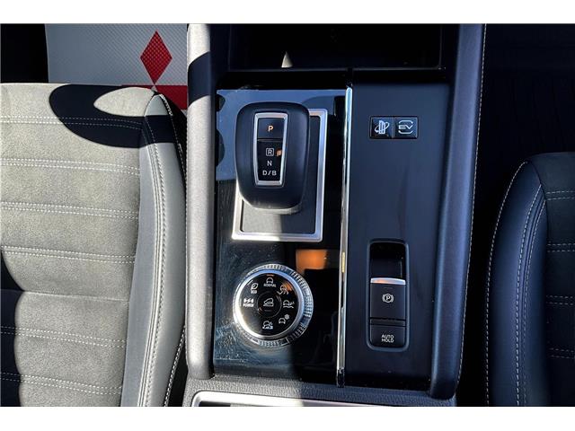 2024 Mitsubishi Outlander Plug-In Hybrid LE (Stk: 25P8647A) in Cranbrook - Image 14 of 30