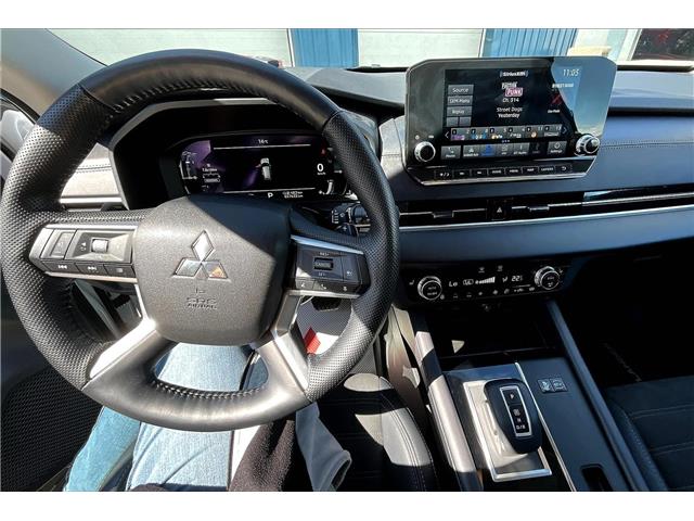 2024 Mitsubishi Outlander Plug-In Hybrid LE (Stk: 25P8647A) in Cranbrook - Image 15 of 30