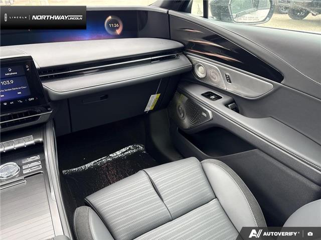 2025 Lincoln Nautilus Reserve (Stk: 5LA1247) in Brantford - Image 22 of 22