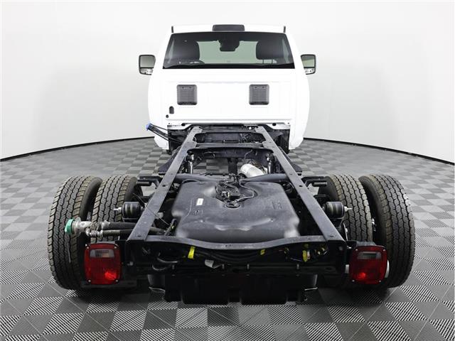 2026 RAM 5500 Chassis Tradesman/Big Horn (Stk: 26T039) in Calgary - Image 9 of 16 2026 RAM 5500 Chassis Tradesman/Big Horn (Stk: 26T039) in Calgary - Image 9 of 16