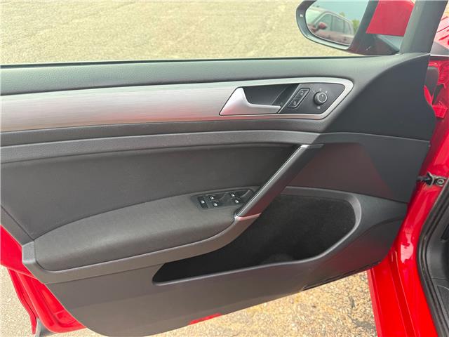 2016 Volkswagen Golf Sportwagon 1.8 TSI Trendline (Stk: 24481) in Pembroke - Image 17 of 21