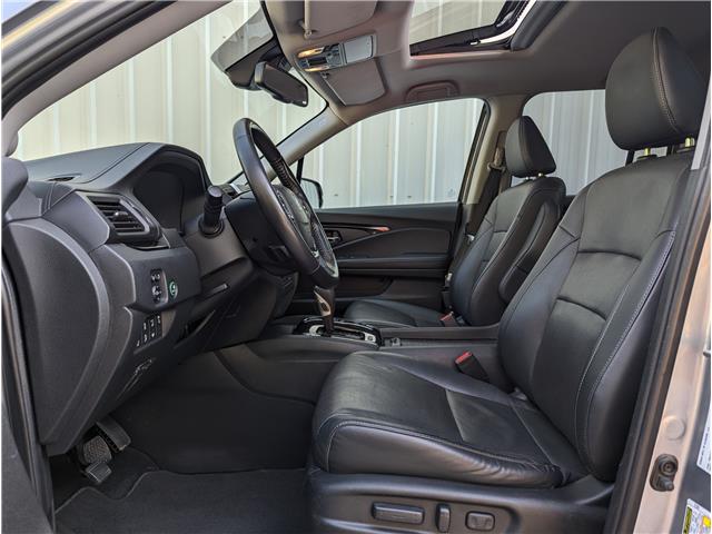 2019 Honda Ridgeline Touring (Stk: H03876A) in North Cranbrook - Image 8 of 14