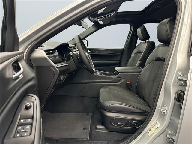 2025 Jeep Grand Cherokee Laredo (Stk: 40540) in Lethbridge - Image 9 of 15