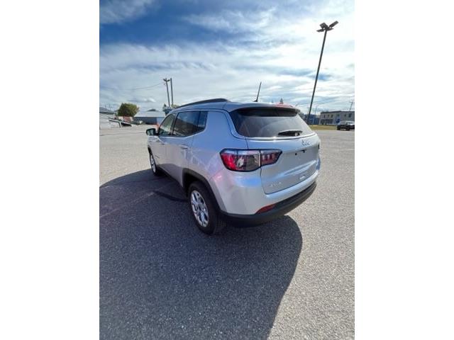 2026 Jeep Compass North in Matane - Image 3 of 7
