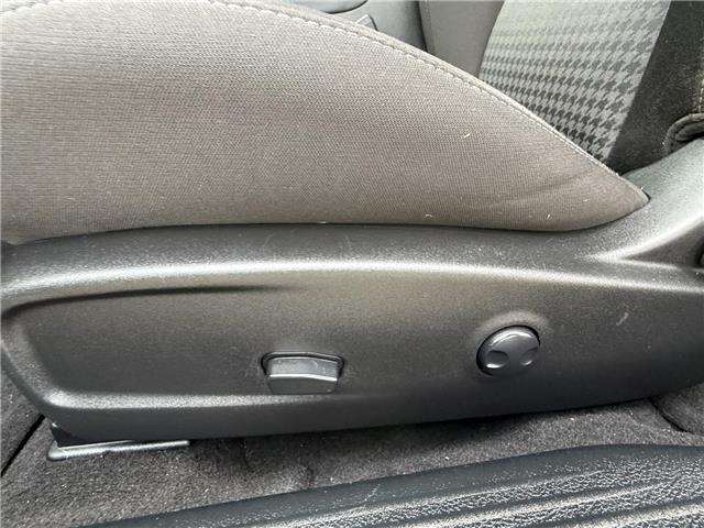 2023 Dodge Challenger GT (Stk: U10989) in London - Image 8 of 16