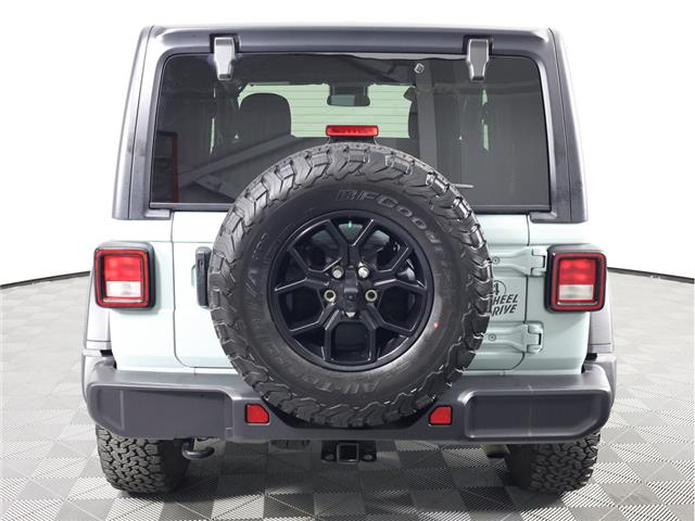 2024 Jeep Wrangler Sport (Stk: 25J246A) in Calgary - Image 7 of 19