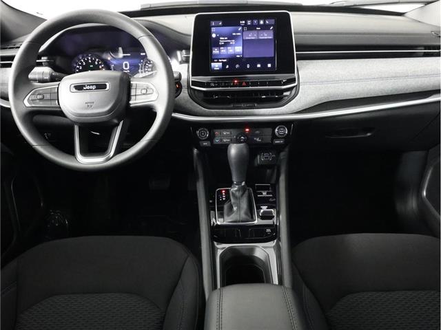 2026 Jeep Compass Sport (Stk: 26J007) in Calgary - Image 10 of 17