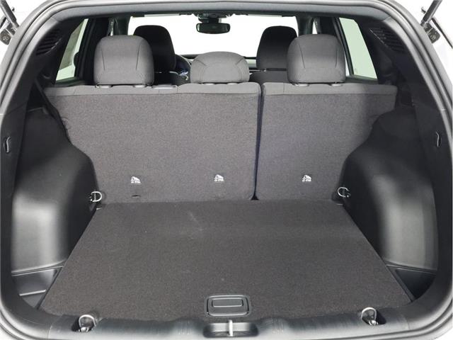 2026 Jeep Compass Sport (Stk: 26J009) in Calgary - Image 8 of 17