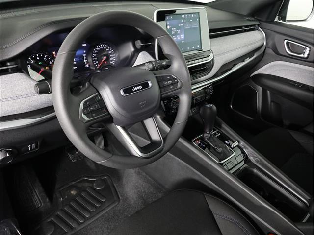 2026 Jeep Compass Sport (Stk: 26J009) in Calgary - Image 14 of 17