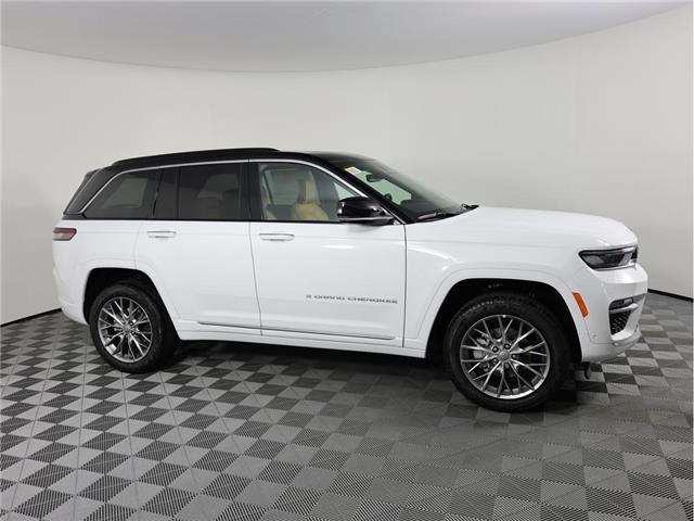 2025 Jeep Grand Cherokee Summit (Stk: 25J229) in Calgary - Image 5 of 20