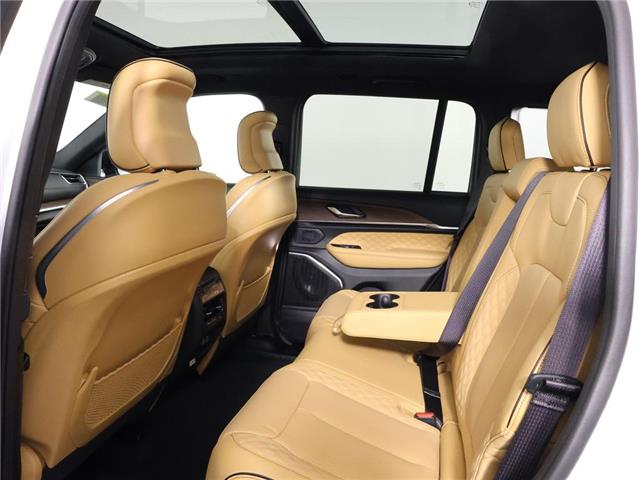 2025 Jeep Grand Cherokee Summit (Stk: 25J229) in Calgary - Image 9 of 20