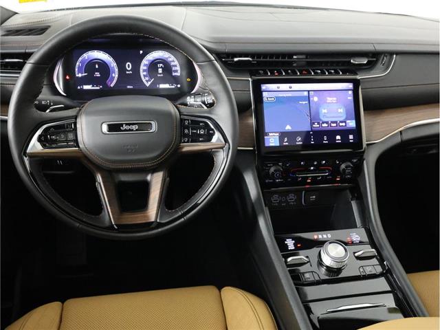 2025 Jeep Grand Cherokee Summit (Stk: 25J229) in Calgary - Image 11 of 20