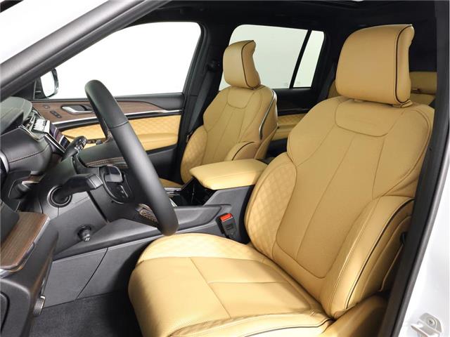 2025 Jeep Grand Cherokee Summit (Stk: 25J229) in Calgary - Image 14 of 20