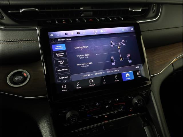 2025 Jeep Grand Cherokee Summit (Stk: 25J229) in Calgary - Image 16 of 20