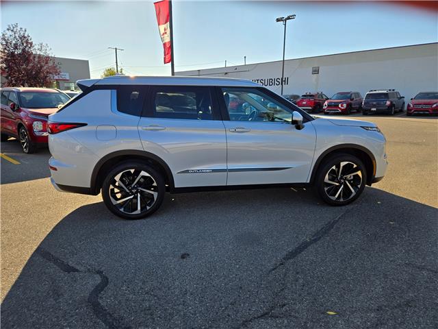 2023 Mitsubishi Outlander SEL (Stk: 8880) in Calgary - Image 8 of 25 2023 Mitsubishi Outlander SEL (Stk: 8880) in Calgary - Image 8 of 25