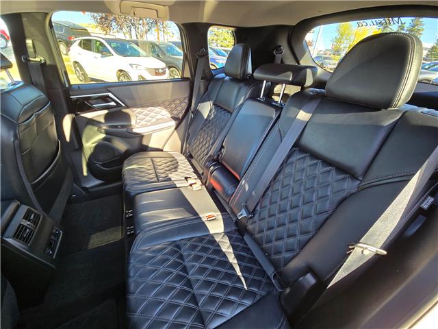 2023 Mitsubishi Outlander SEL (Stk: 8880) in Calgary - Image 19 of 25 2023 Mitsubishi Outlander SEL (Stk: 8880) in Calgary - Image 19 of 25