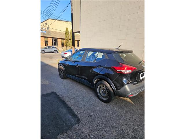 2019 Nissan Kicks SV (Stk: E68487) in Calgary - Image 3 of 12