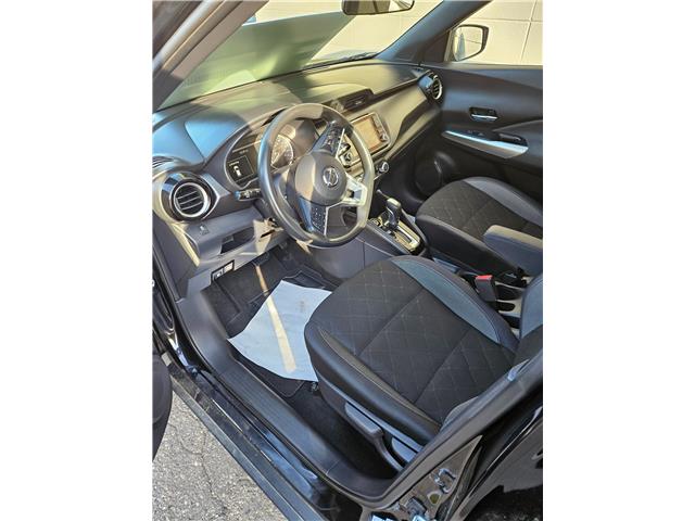 2019 Nissan Kicks SV (Stk: E68487) in Calgary - Image 6 of 12