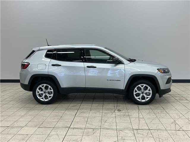 2026 Jeep Compass Sport (Stk: T153203) in Courtenay - Image 8 of 17