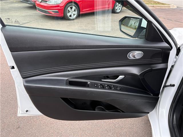 2022 Hyundai Elantra Preferred (Stk: A-355709) in Moncton - Image 11 of 20 2022 Hyundai Elantra Preferred (Stk: A-355709) in Moncton - Image 11 of 20