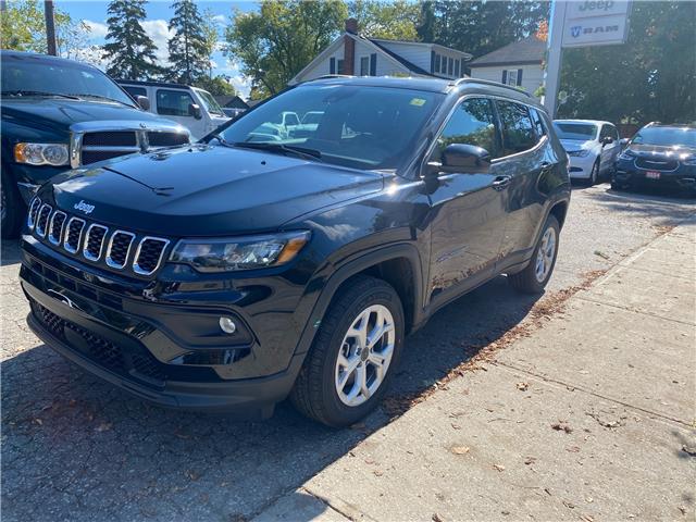 2026 Jeep Compass North (Stk: 26009) in New Hamburg - Image 1 of 14