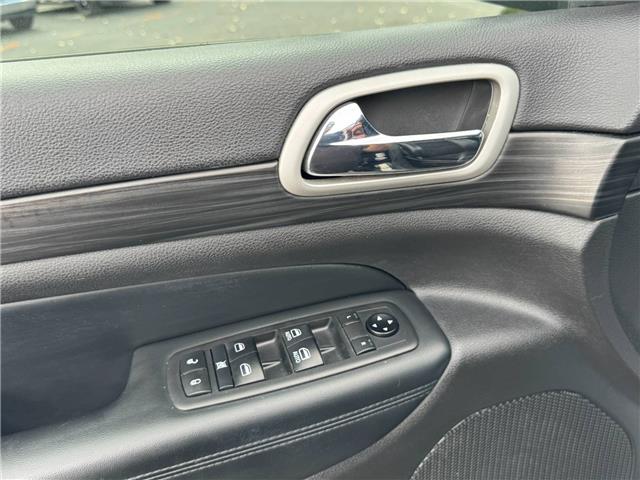 2021 Jeep Grand Cherokee Laredo (Stk: TR13944) in Windsor - Image 15 of 27