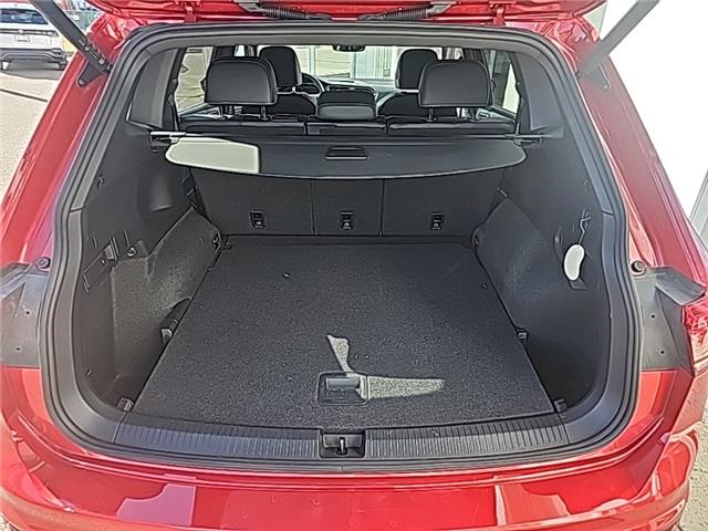 2024 Volkswagen Tiguan Comfortline R-Line Black Edition (Stk: U1342) in Lethbridge - Image 9 of 25
