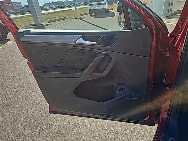 2024 Volkswagen Tiguan Comfortline R-Line Black Edition (Stk: U1342) in Lethbridge - Image 19 of 25