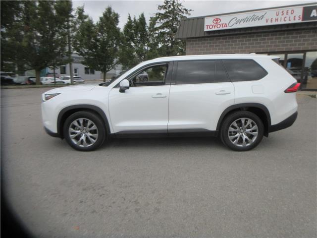 2024 Toyota Grand Highlander Hybrid Limited (Stk: 25431A) in Peterborough - Image 2 of 32