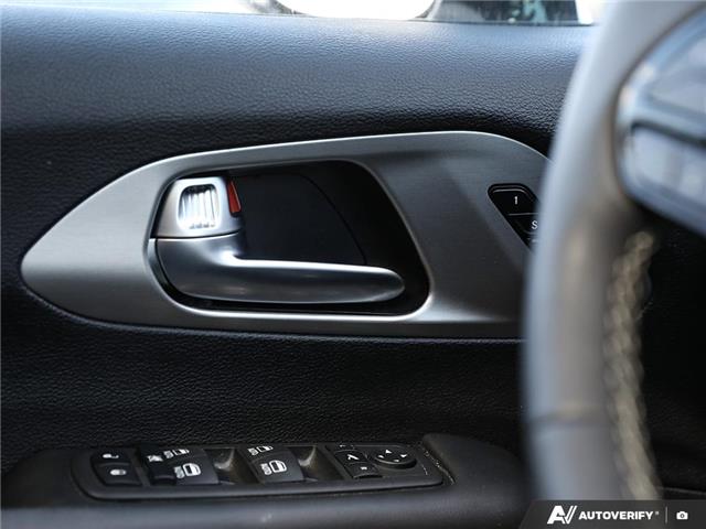 2024 Chrysler Pacifica Hybrid Select (Stk: R2073A) in Welland - Image 17 of 27