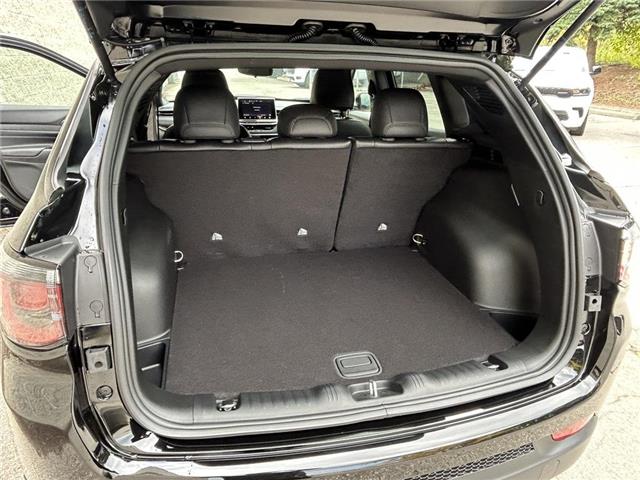 2026 Jeep Compass North (Stk: 26-0008) in Toronto - Image 8 of 16