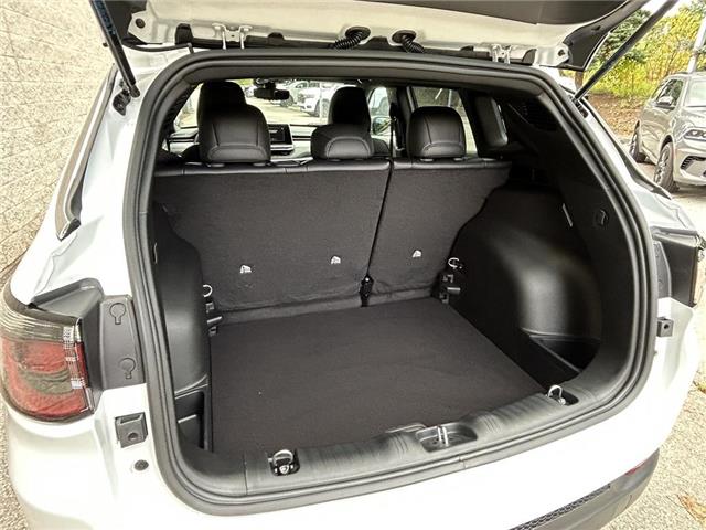 2026 Jeep Compass North (Stk: 26-0013) in Toronto - Image 8 of 16